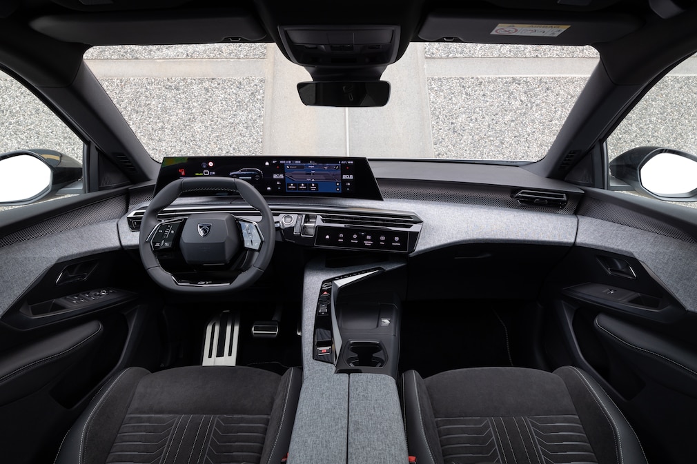 Peugeot 5008 Hybrid