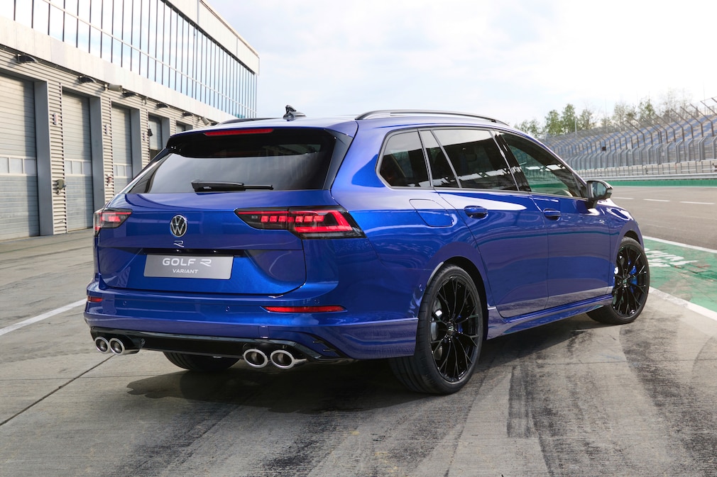 VW Golf R Variant