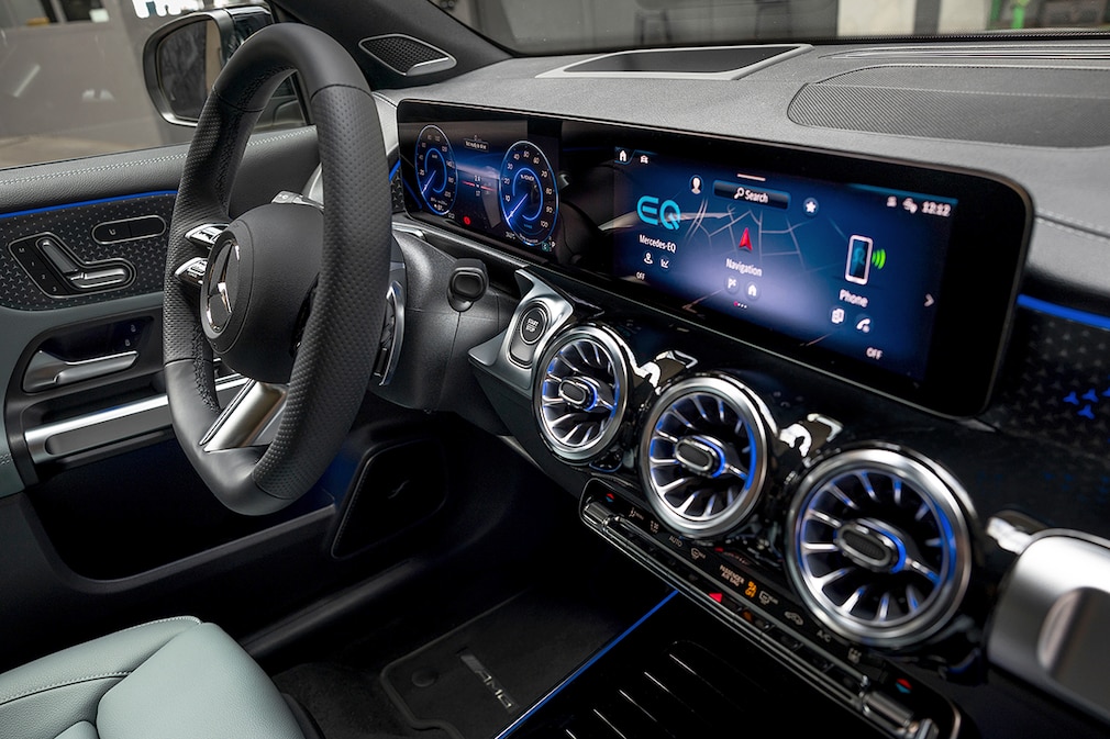Mercedes EQB
