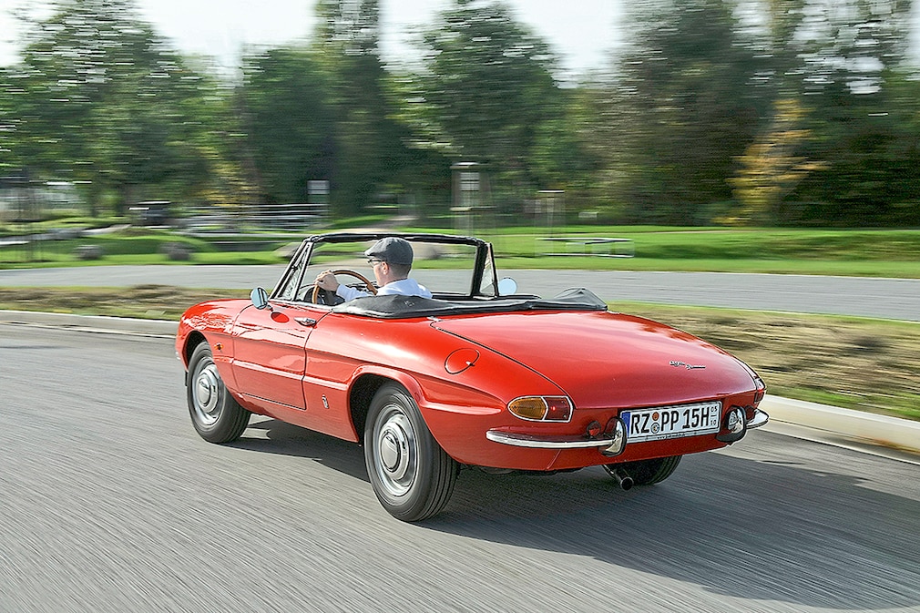 ALFA ROMEO 1300 SPIDER