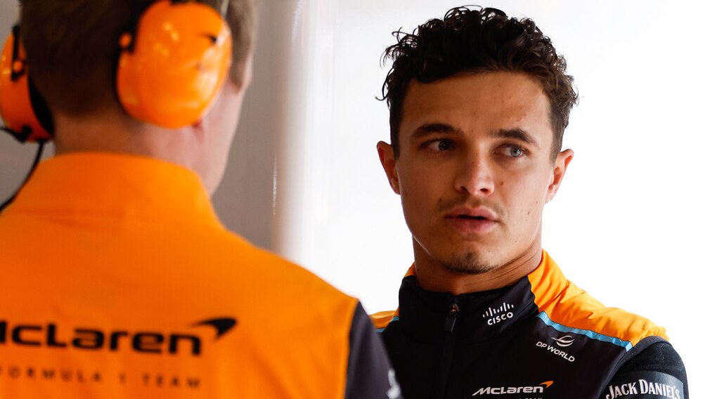 formel-1-norris-knickt-vorm-heimrennen-ein-auto-bild