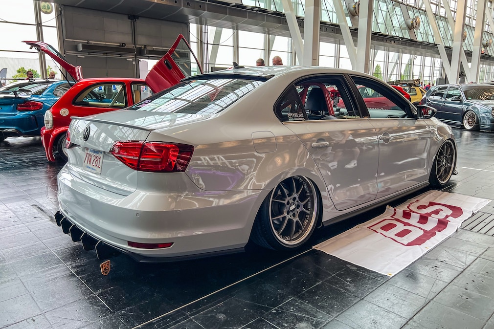 VW Jetta GLI