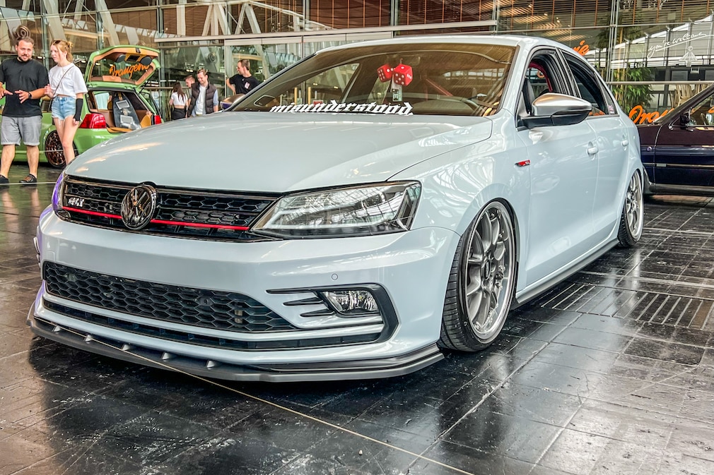 VW Jetta GLI