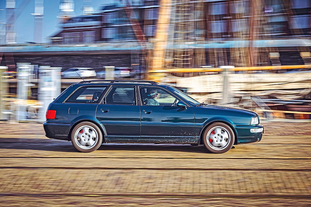 Audi Avant RS2