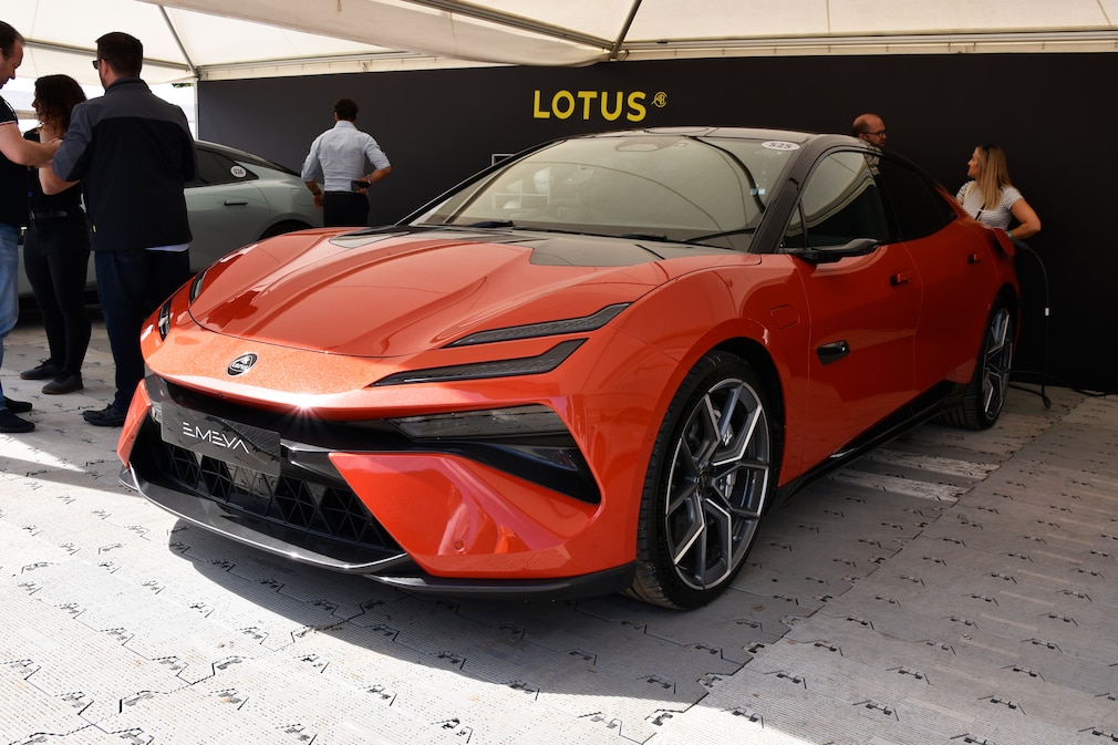 Lotus Emeya