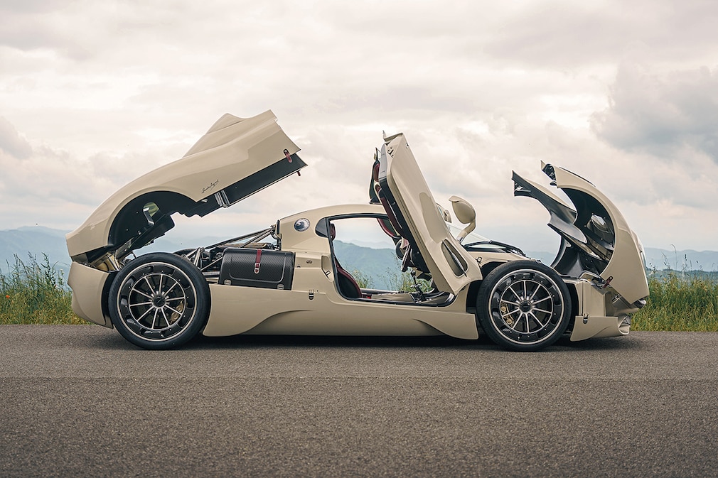 Pagani Utopia