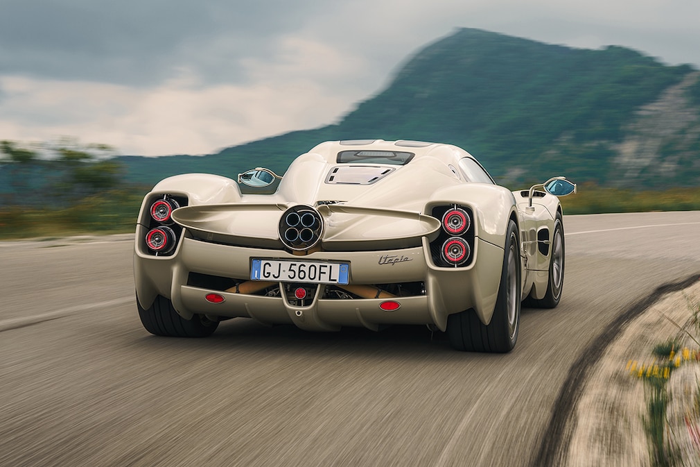Pagani Utopia