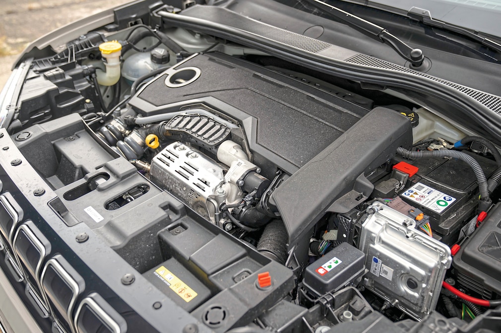 Jeep Avenger 1.2 e-Hybrid