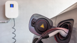 E-Auto an Ladesäule