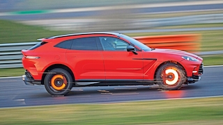 Aston Martin DBX707