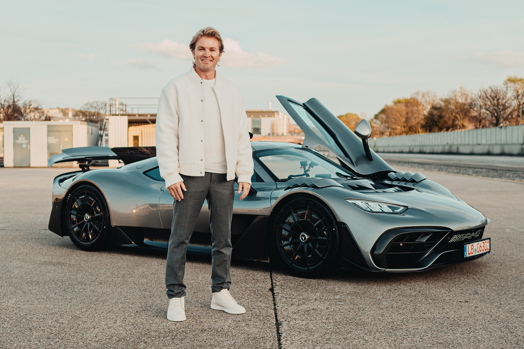 Rosbergs irre Jungfernfahrt im Mercedes-AMG One - AUTO BILD