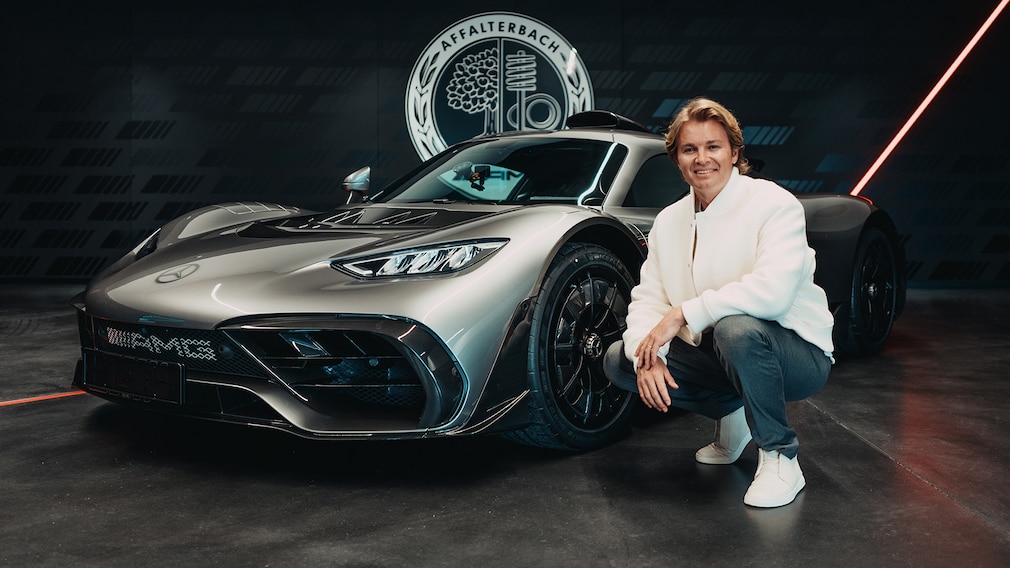Nico Rosberg holt Mercedes-AMG One ab