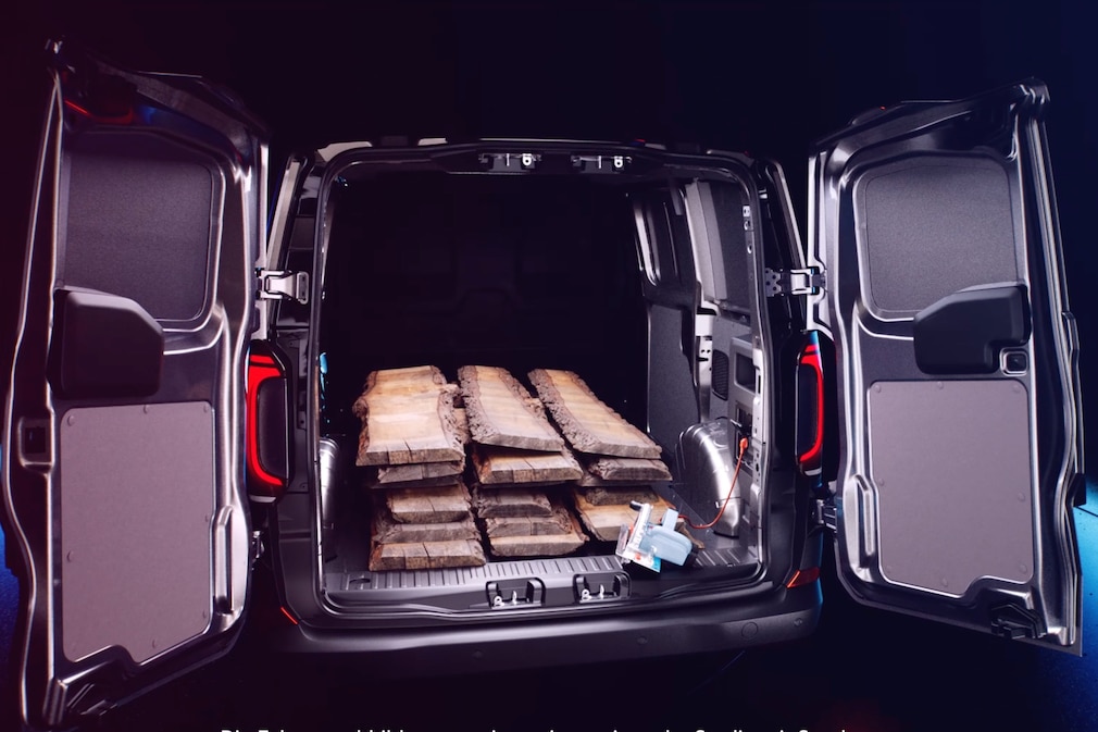 VW T7 Transporter