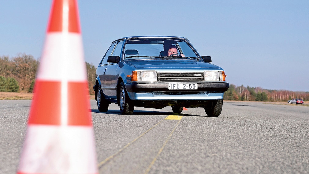 Mazda 323
