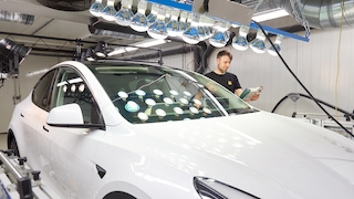 ADAC Klima Klimaanlage Sommer Hitze Stau Test Tesla Model Y Elektroauto E-Auto