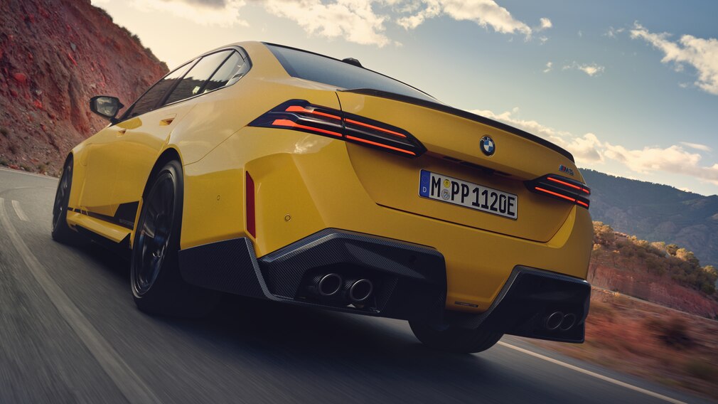 BMW M5 mit Performance Parts