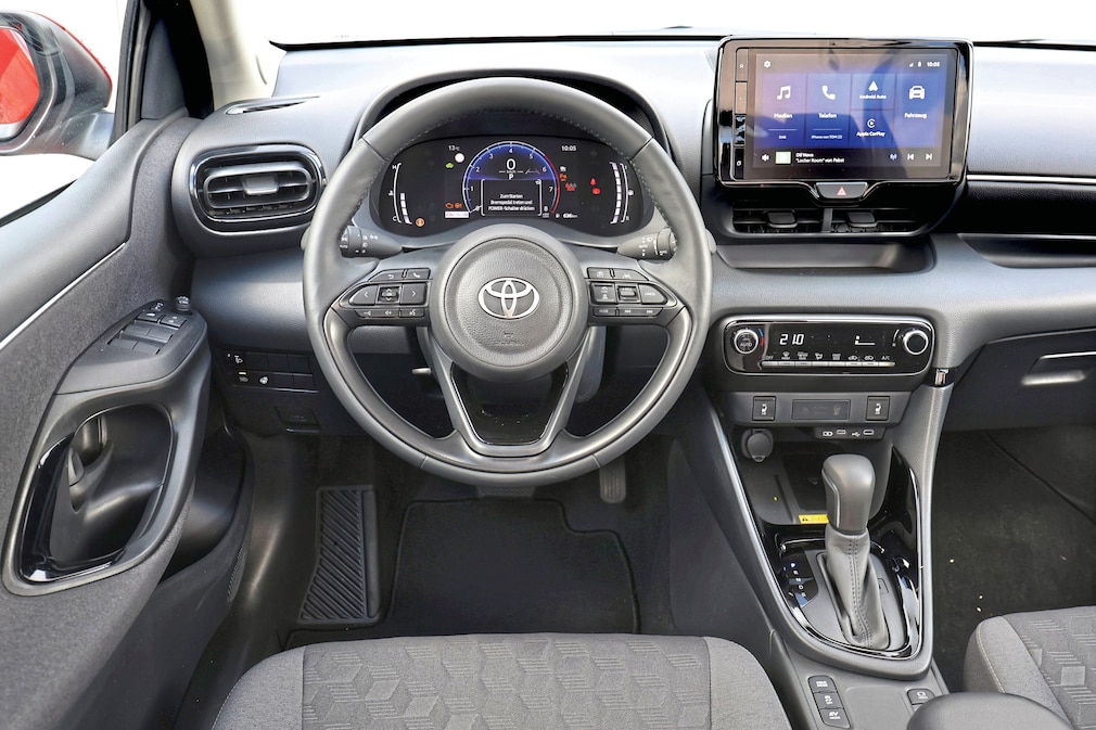 Toyota Yaris Hybrid 116