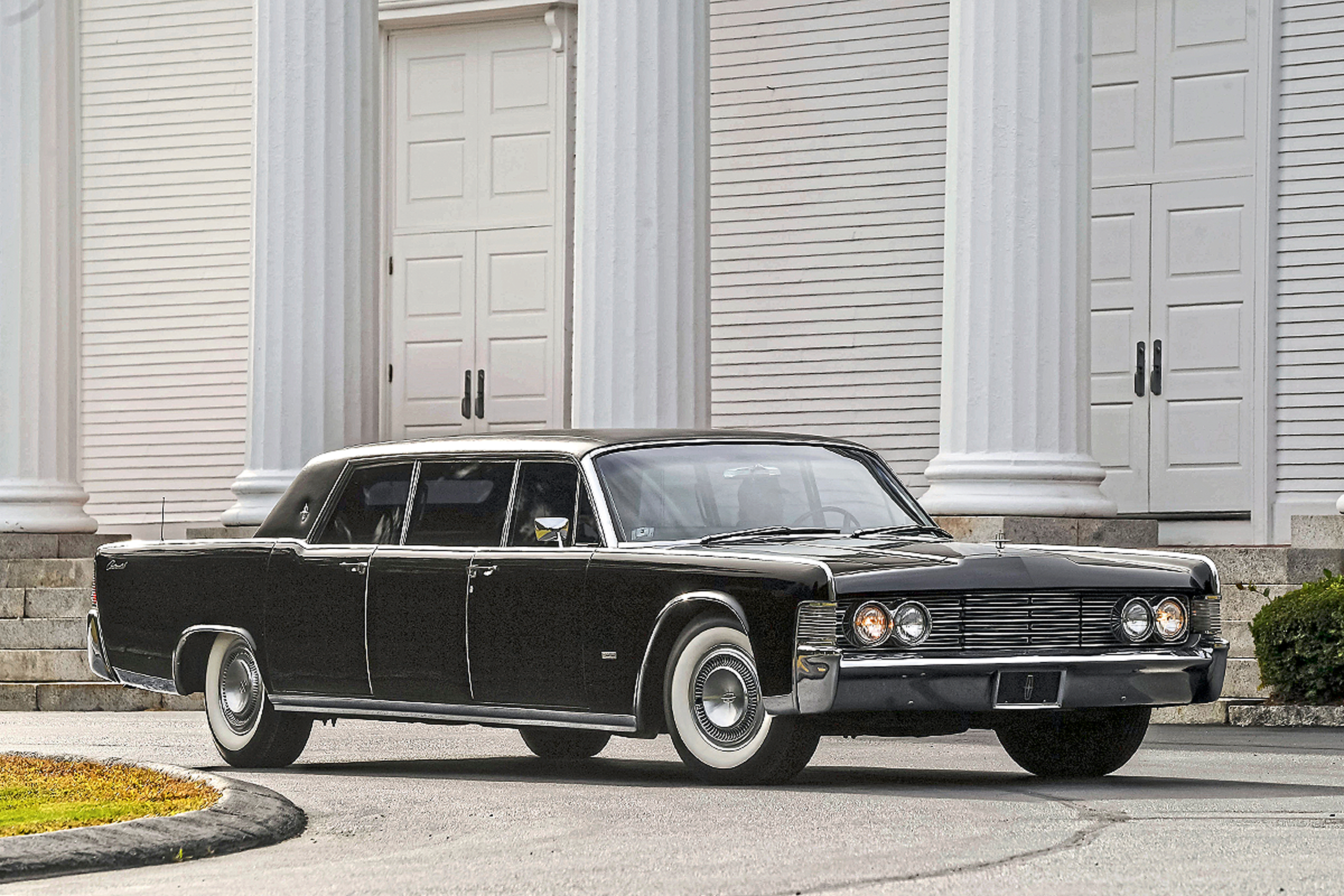 Lincoln Continental Executive Limousine von 1965 im Test