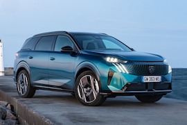 Peugeot E-5008