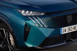 Peugeot E-5008