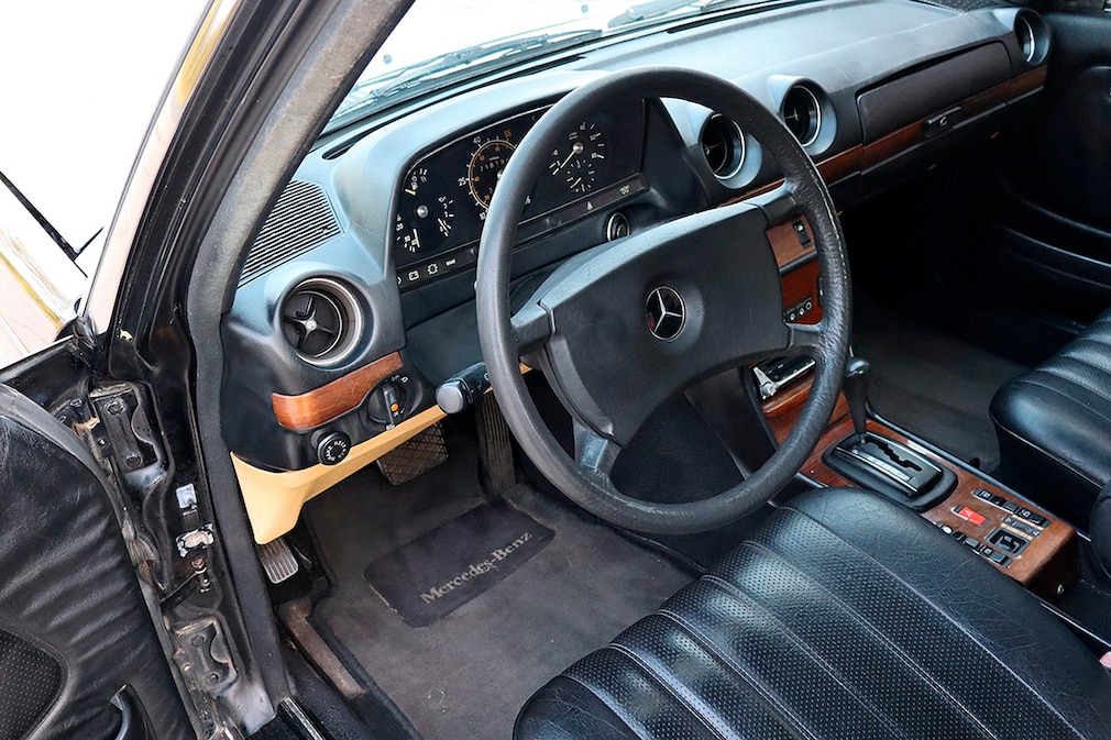 Mercedes-Benz 300D M117-Swapped 5.0L Baujahr 1982
