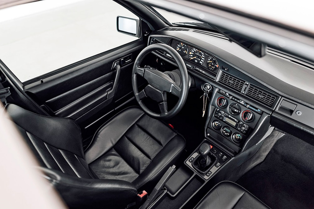 Ellen Lohr's Mercedes-Benz 190E 2.5-16v AMG Baujahr 1991