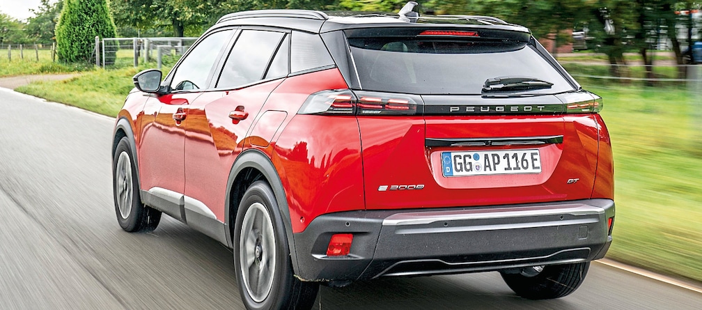 Peugeot E-2008 156
