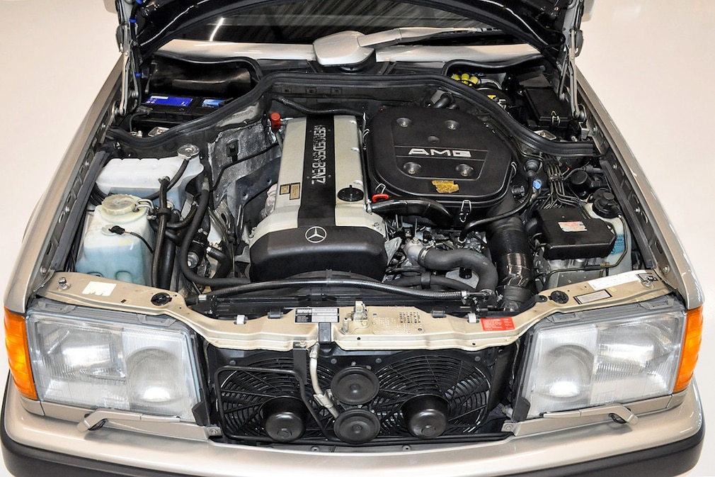 Mercedes-Benz 300 CE 3.4 AMG Coupe