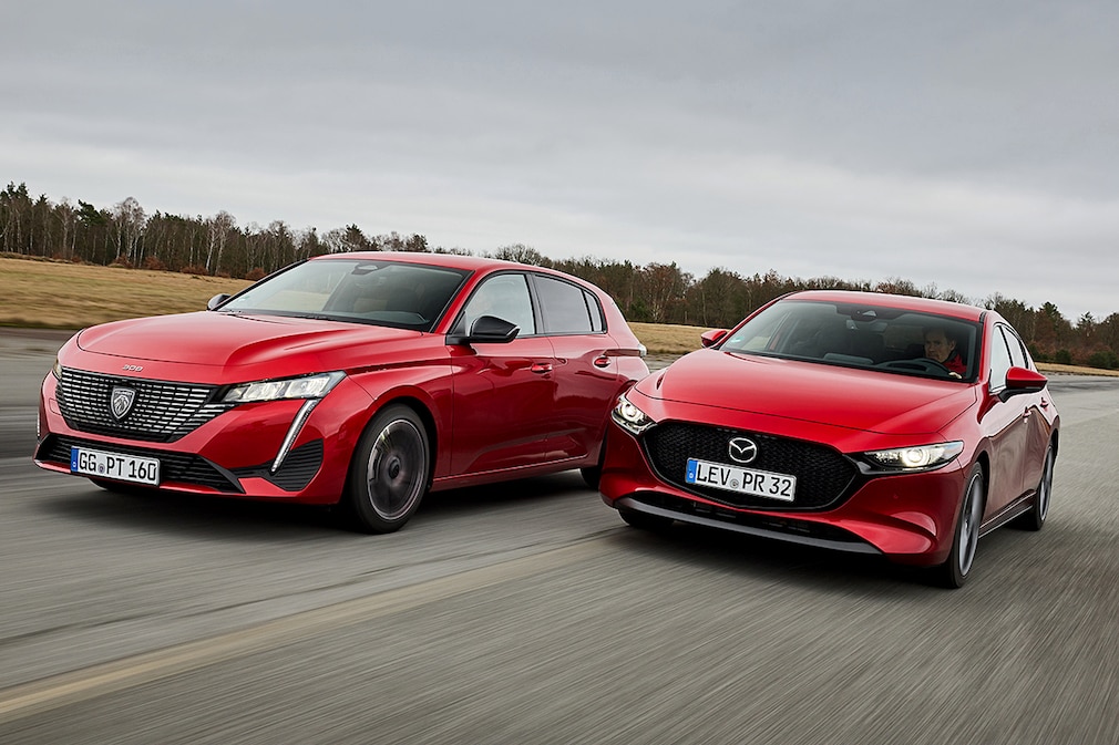 Peugeot 308 PureTech 130  Mazda 3 e-Skyactiv G 2.0 M Hybrid