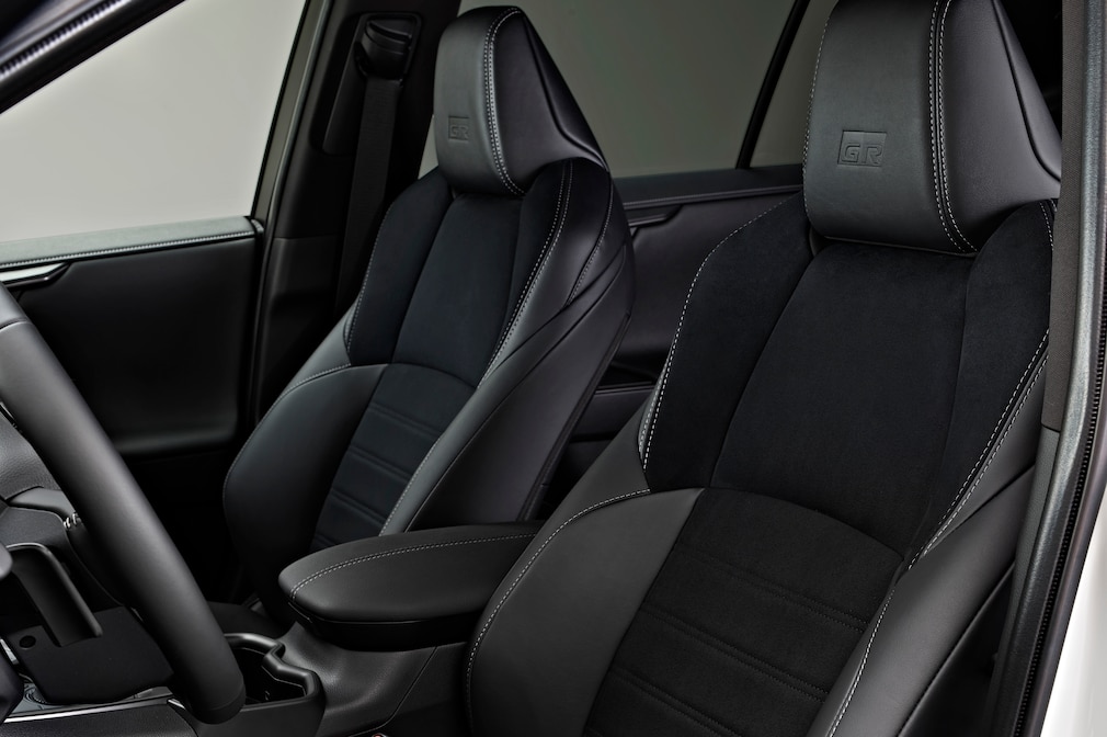 Toyota RAV4 GR Sport Innenraum