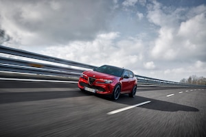 Der neue Alfa Romeo Junior dynamisch