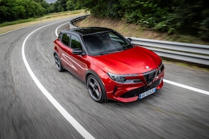 Der neue Alfa Romeo Junior dynamisch