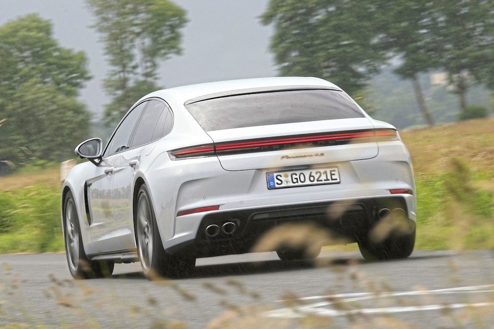 Porsche Panamera 4S E-Hybrid