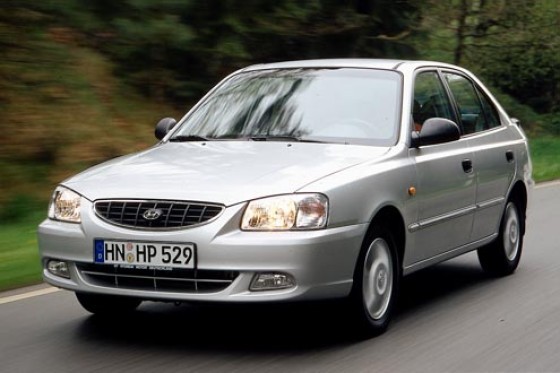 Gls hyundai accent discount