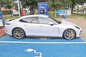 Porsche Panamera 4S E-Hybrid