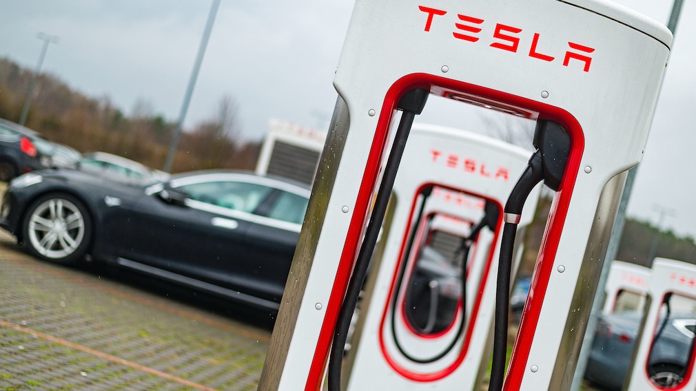Tesla Ladestation