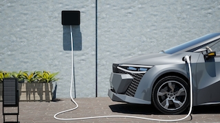 E-Auto an Ladesäule