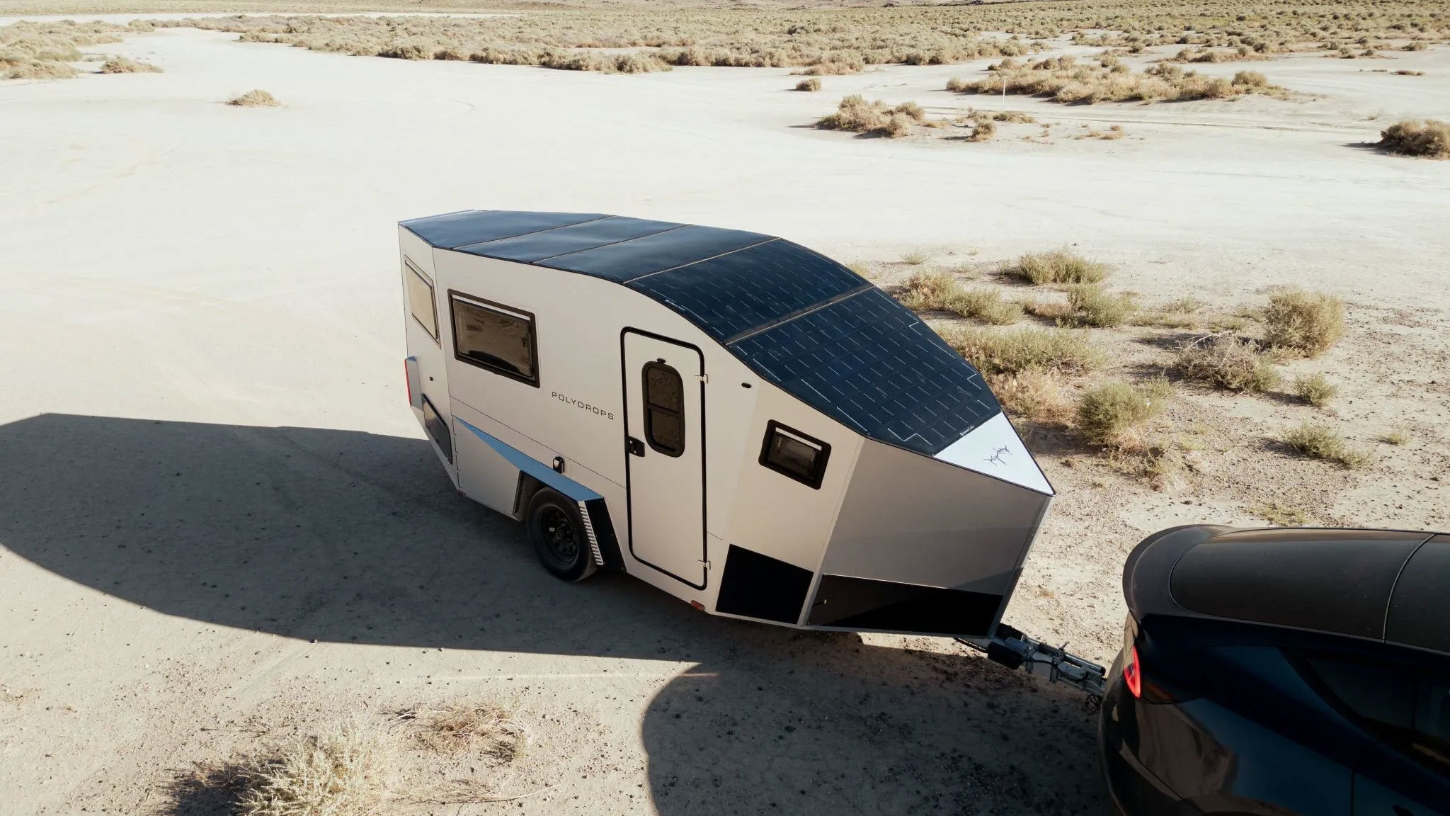 Solar-und-W-rmpumpe-US-Hersteller-pr-sentiert-autarken-Wohnwagen