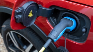 E-Auto an Ladesäule