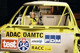 ADAC-Kindersitz-Crashtest