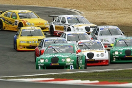 V8STAR-Serie auf dem Nürburgring