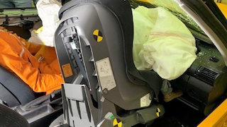 Crashtest mit Kindersitz