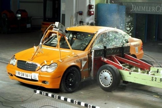 Crashtest Mercedes C-Klasse