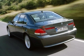 Streit zwischen Mercedes-Benz und BMW
