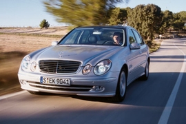 Halbjahreszahlen von Mercedes-Benz