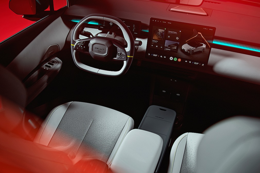 Lynk & Co 02