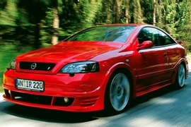 Opel Coupé "DTM Edition" von Irmscher