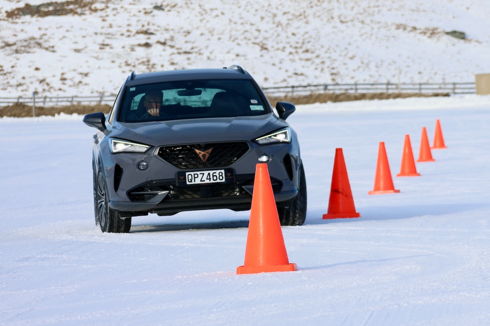 Ganzjahresreifen-Test 245/45 R 18