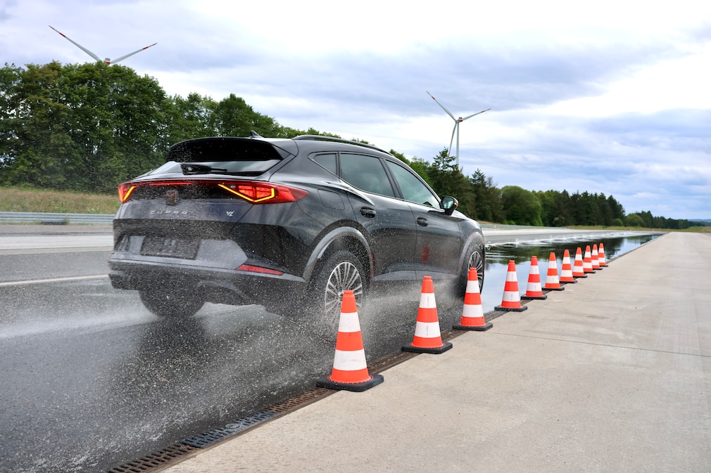 Ganzjahresreifen-Test 245/45 R 18