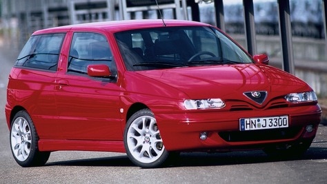 Alfa Romeo 145